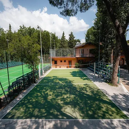 Mobile Deluxe With Covered Veranda Near Trasimeno